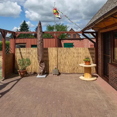 Kleine Reetstube *